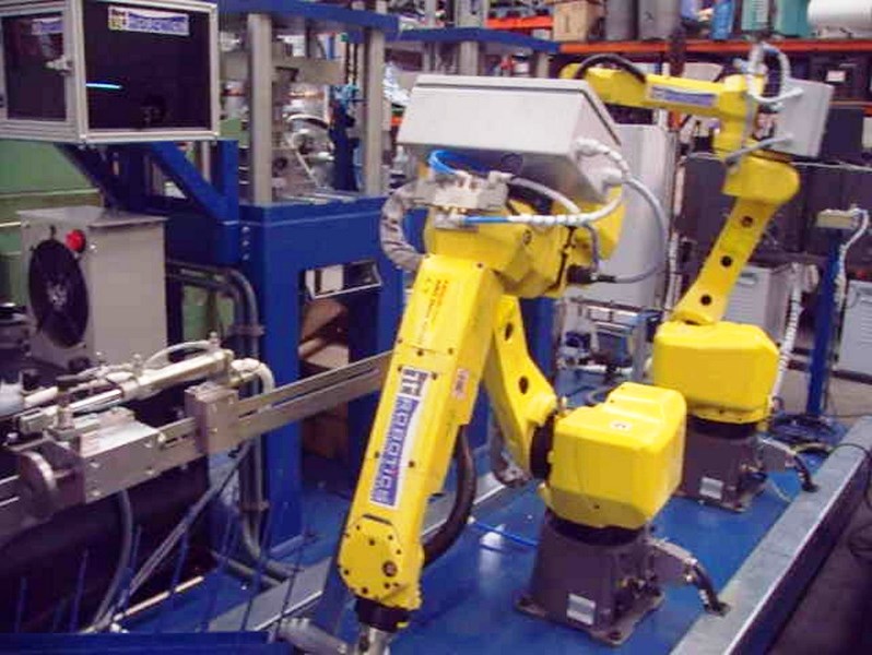 it-Robotics - Prensado y conformado de tubos