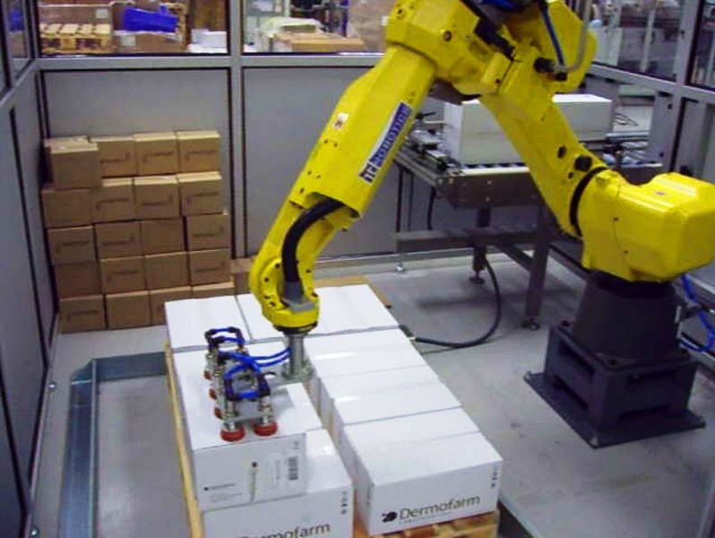 robotica-industrial-paletizado-cajas-industria-cosmetica